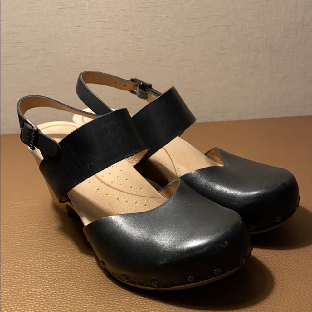 Dansko Thea